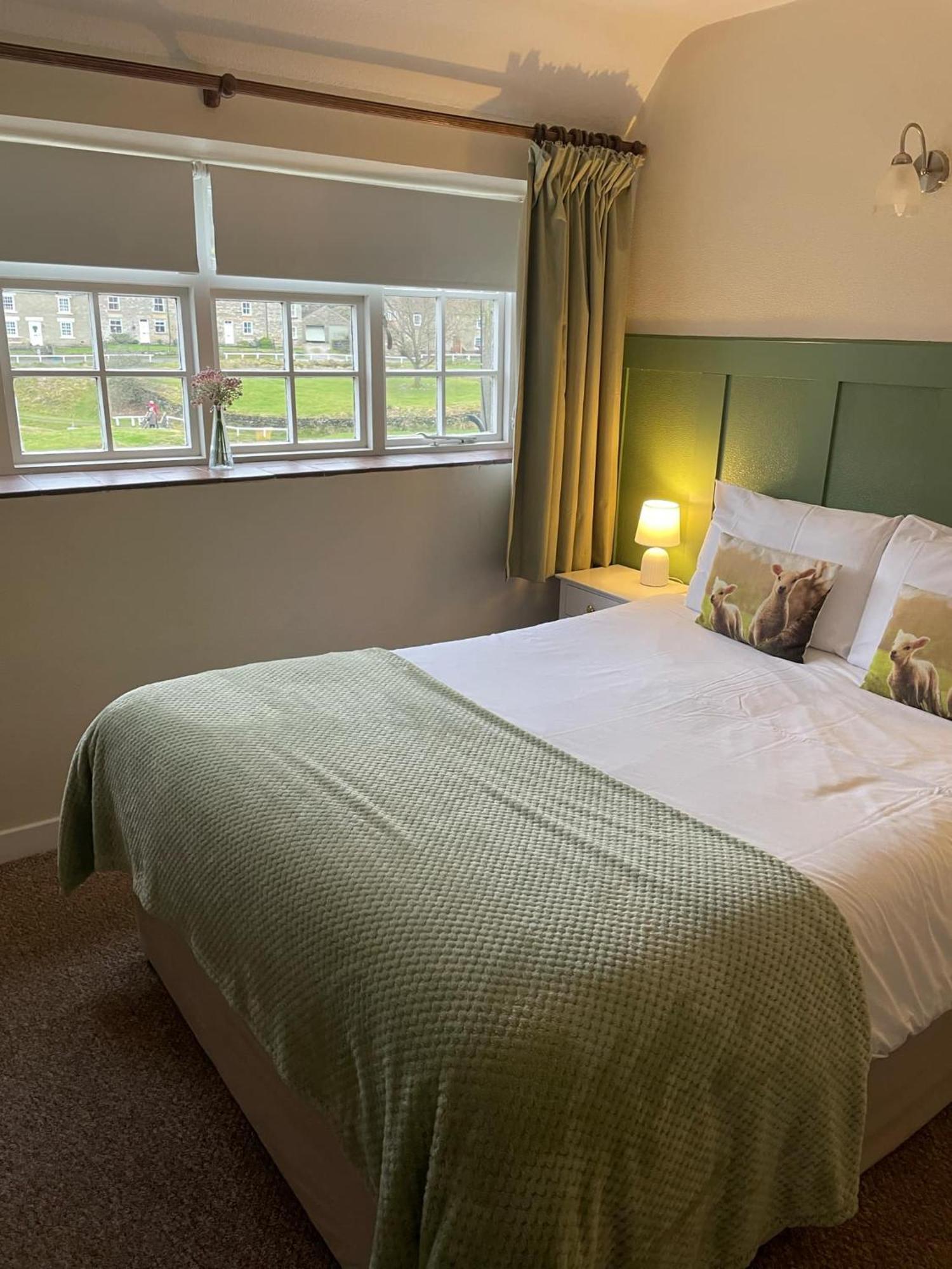 The Barn Guest House And Tearoom Hutton le Hole Exterior photo